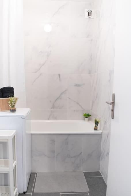 Le Citadin-T1-28M2-Pte Paris M7 Apartment Le Kremlin-Bicêtre Екстериор снимка
